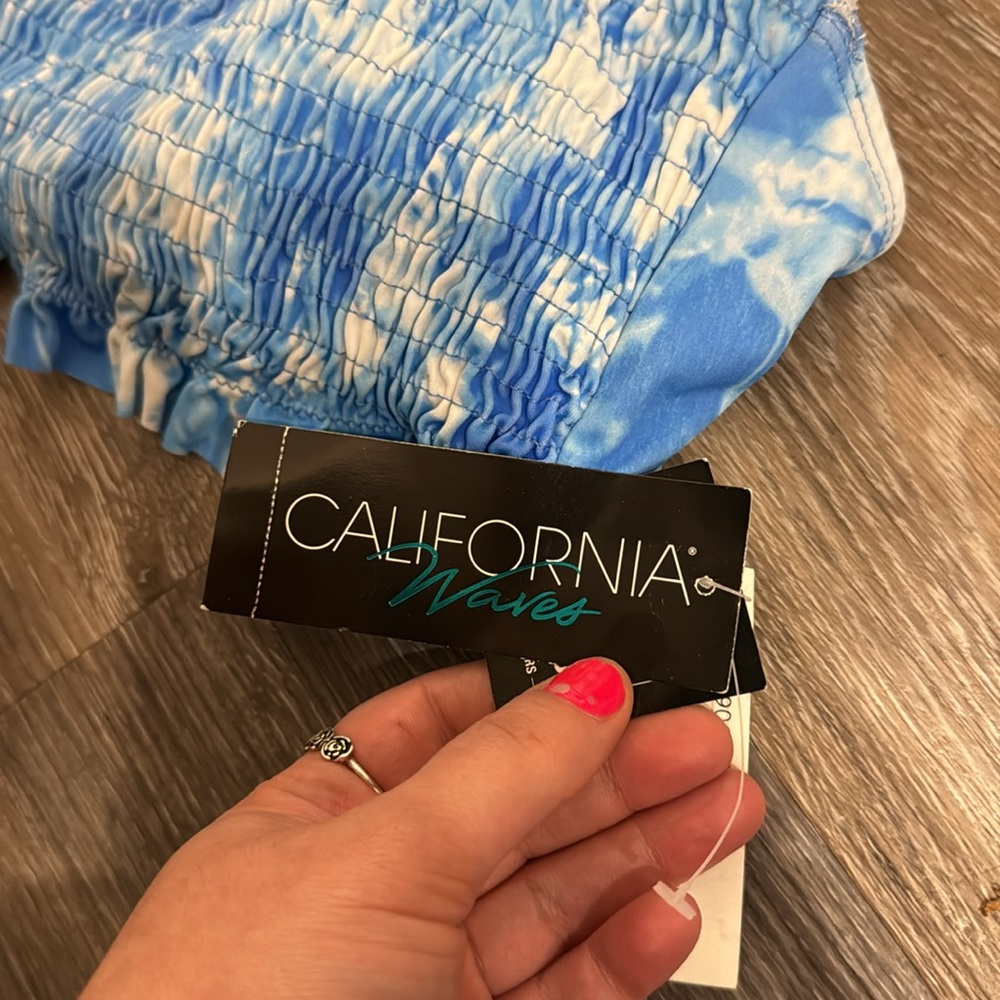 NWT California Waves blue white tie dye smocked strapless swim bikini top L - Picture 5 of 8